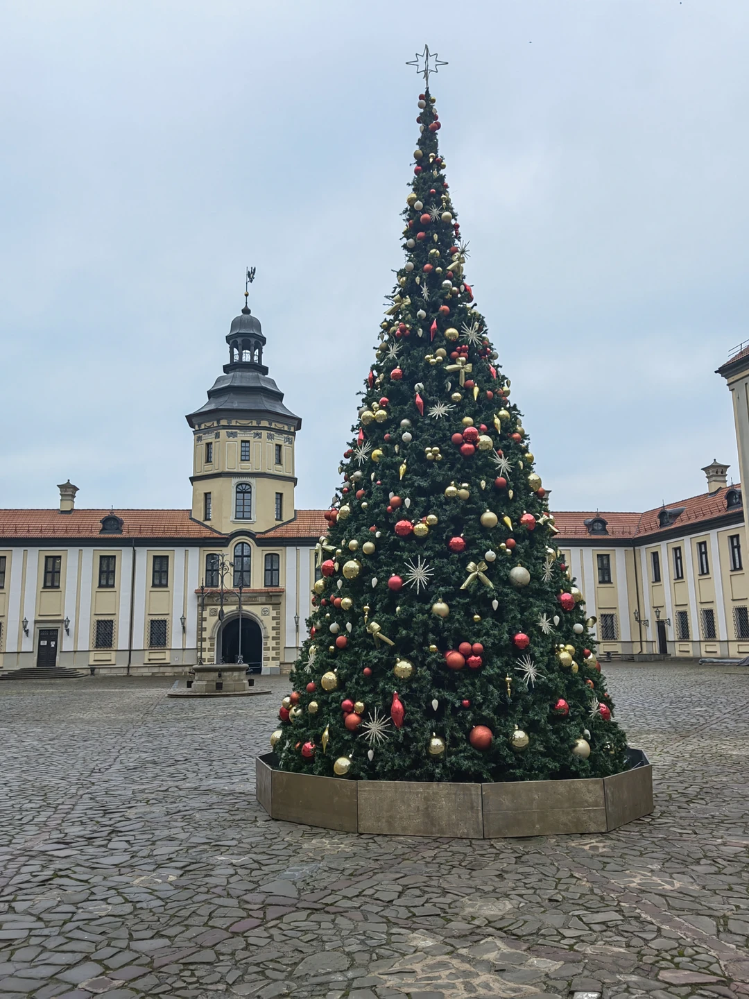Замки Беларуси: групповая экскурсия в Мир и Несвиж из Минска (Евгений)