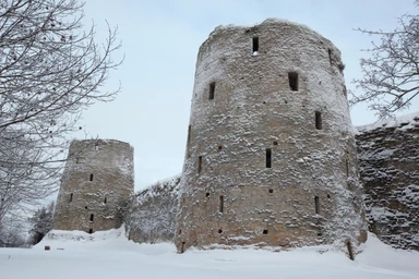 Башни Темнушка и Рябиновка