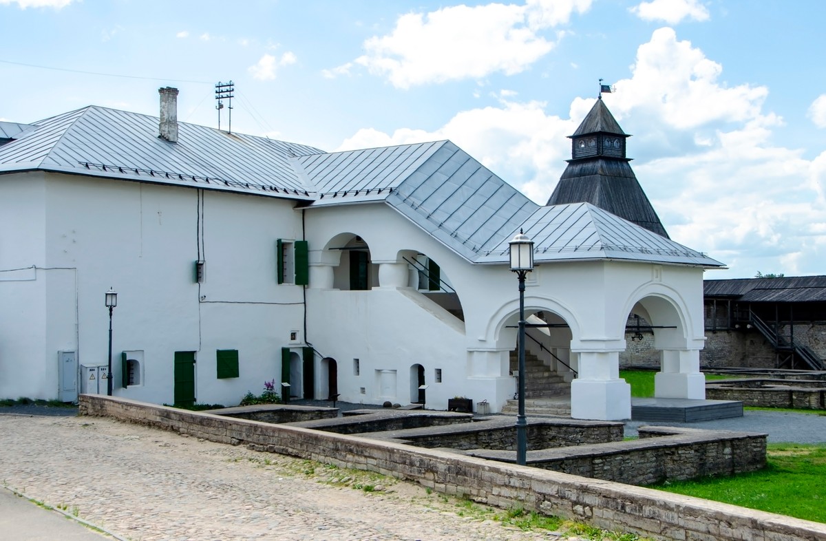 Фото 2 - Экскурсия: "Экскурсия по древнему Пскову"
