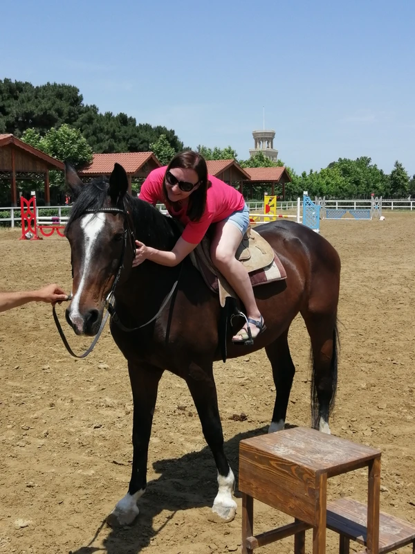 Конная прогулка в окрестностях Баку