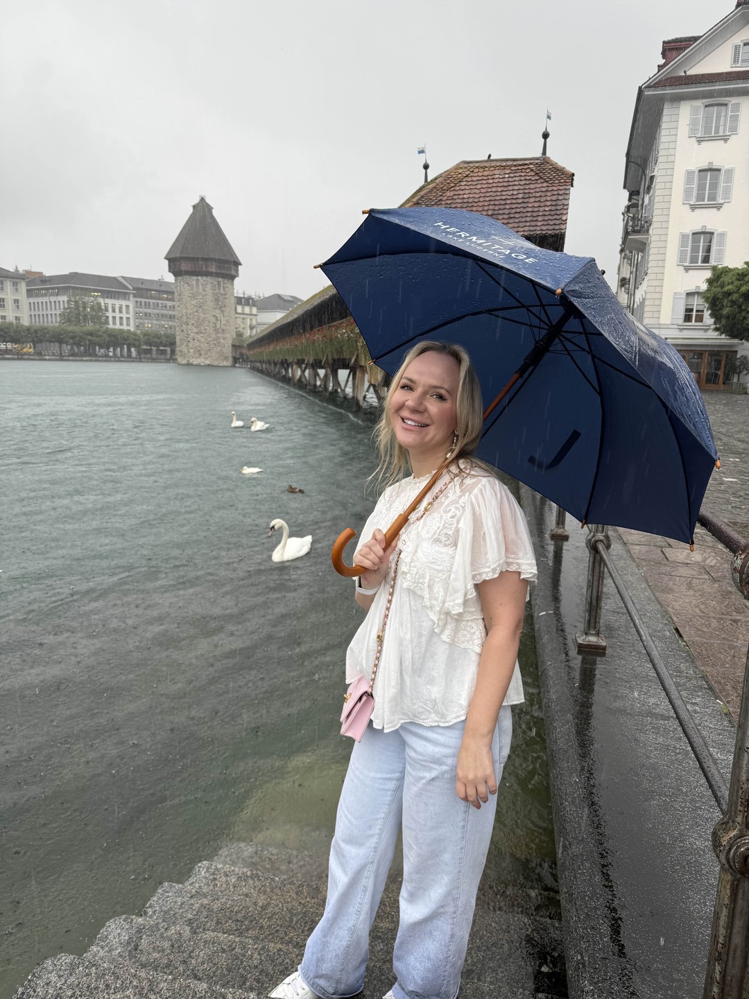 Очень понравилась экскурсия по Люцерну с Натальей! Отличное знание истории города! Даже сильнейший дождь не помешал