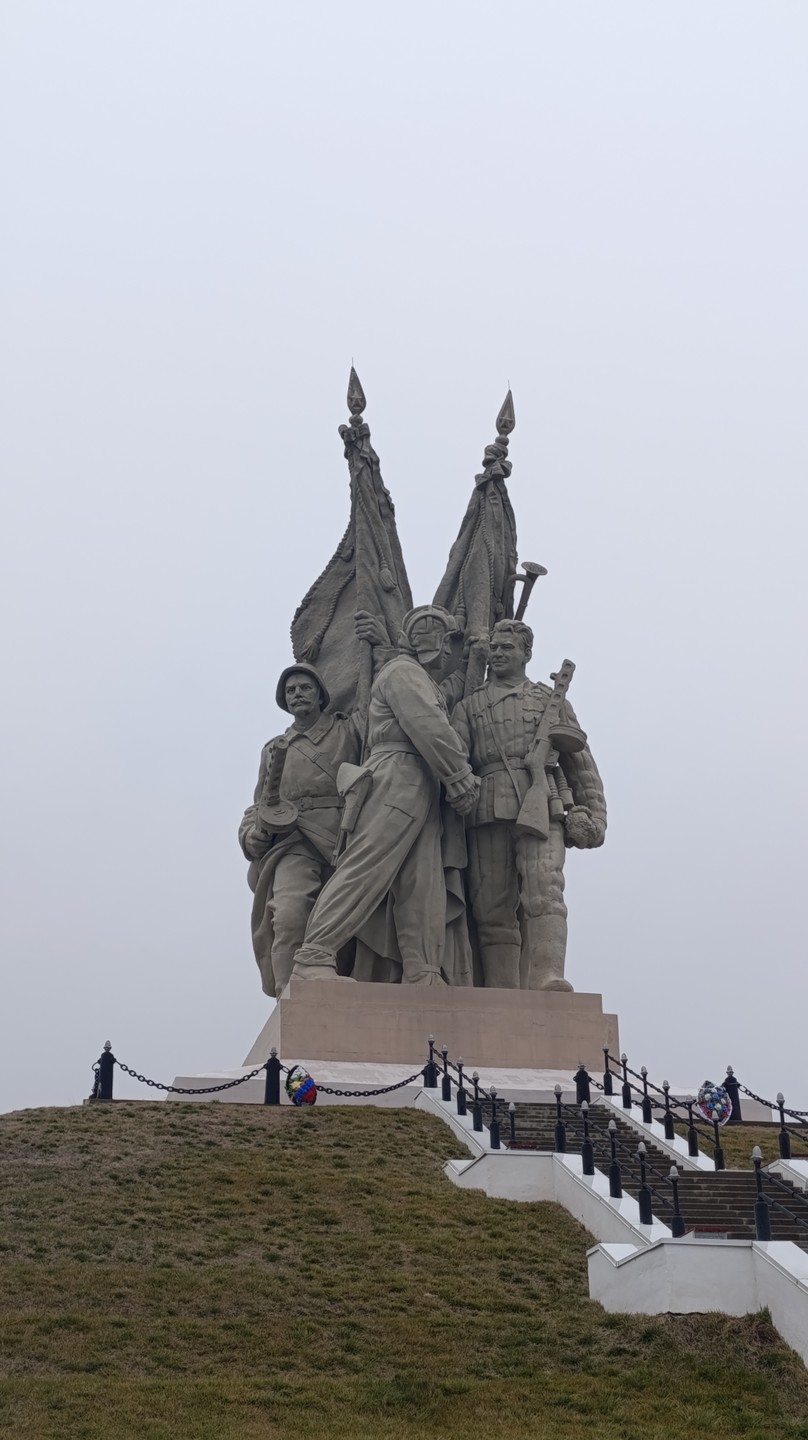 Когда надоели стандартные туристические маршруты- велкам на эту экскурсию) нетронутая природа, гора Ведьмин клык и кажущаяся