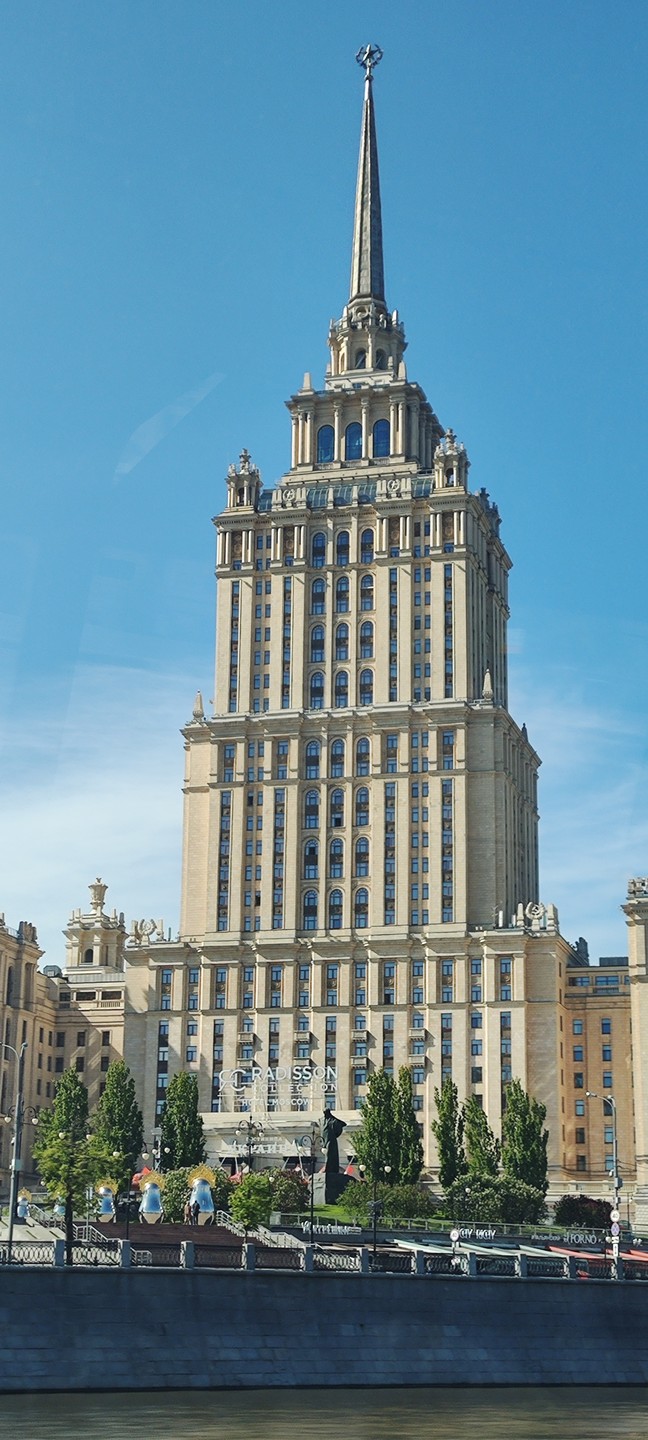 Ездили на экскурсию 4 мая. С погодой нам повезло, было очень интересно, познавательно, не успевали фотографировать
