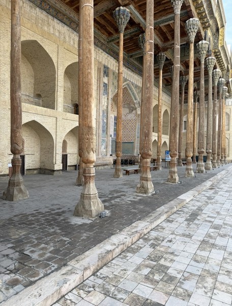 Невероятная экскурсия по Бухаре — это было настоящее путешествие во времени! От всего сердца благодарим гида