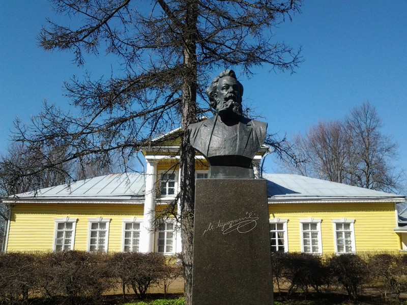За городом