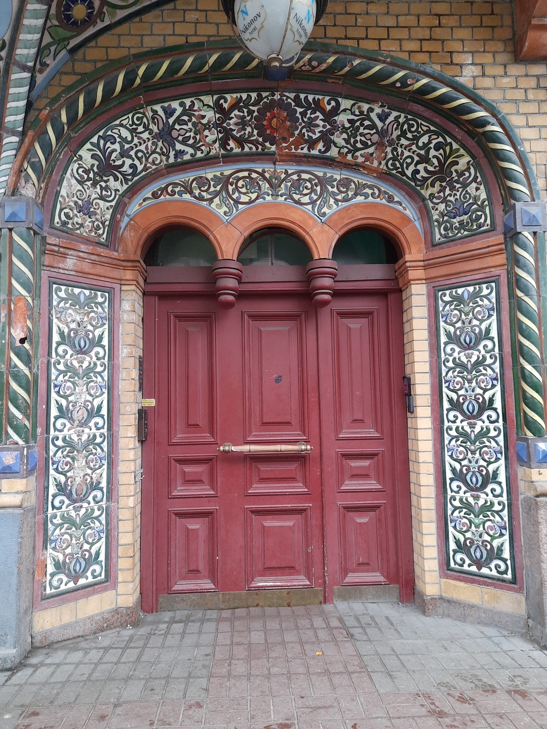 Доходные дома, дворы-колодцы и парадные лестницы (Екатерина)