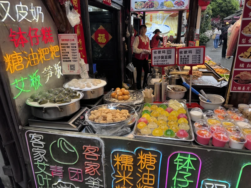 Шикарно провели время на стыковке в Шэньчжэне! Экскурсоводу Зое спасибо! Как ни странно, сам «музей науки
