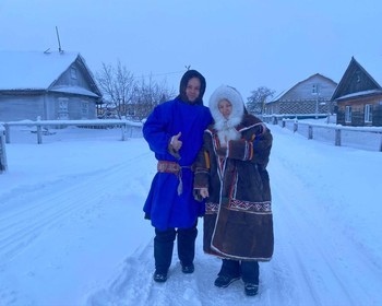 Ненецкое ремесло, оленеводы и переезд на снегоходах по тундре