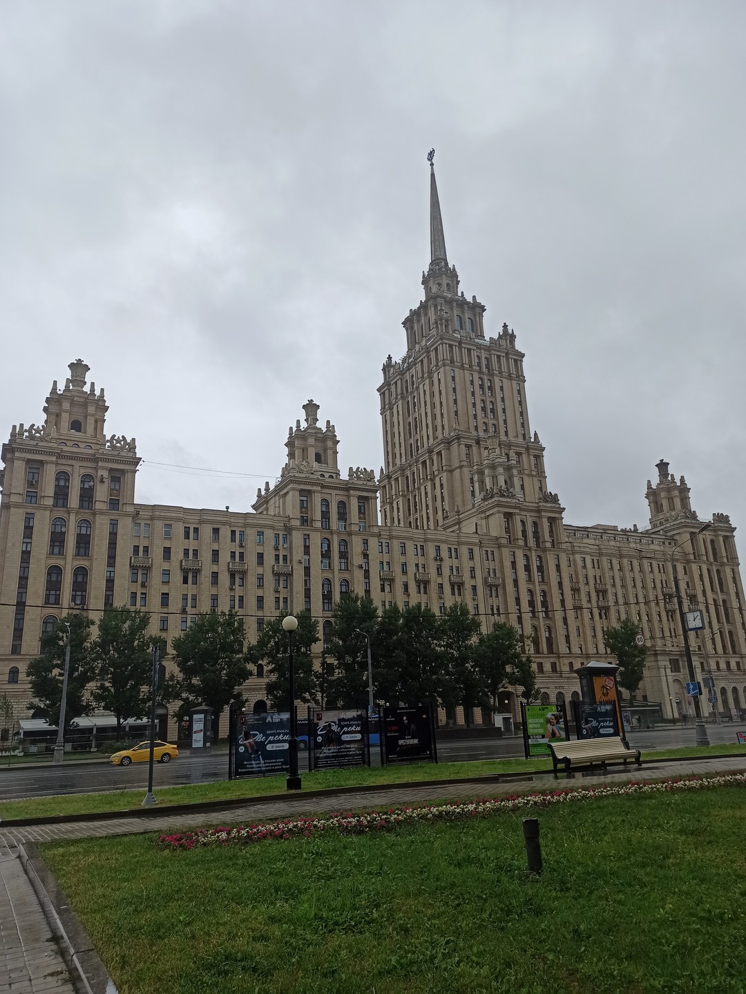 Экскурсия очень понравилась. Елена обладает отличными знаниями в области истории и архитектуры. Увлекательно и познавательно провела