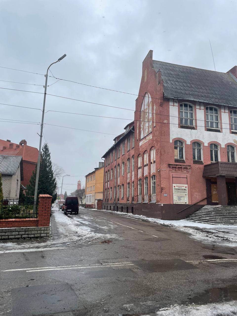 Прекрасная насыщенная экскурсия, на целый день) Реальность сильно превзошла наши ожидания! Владимир показал военные объекты, организовал