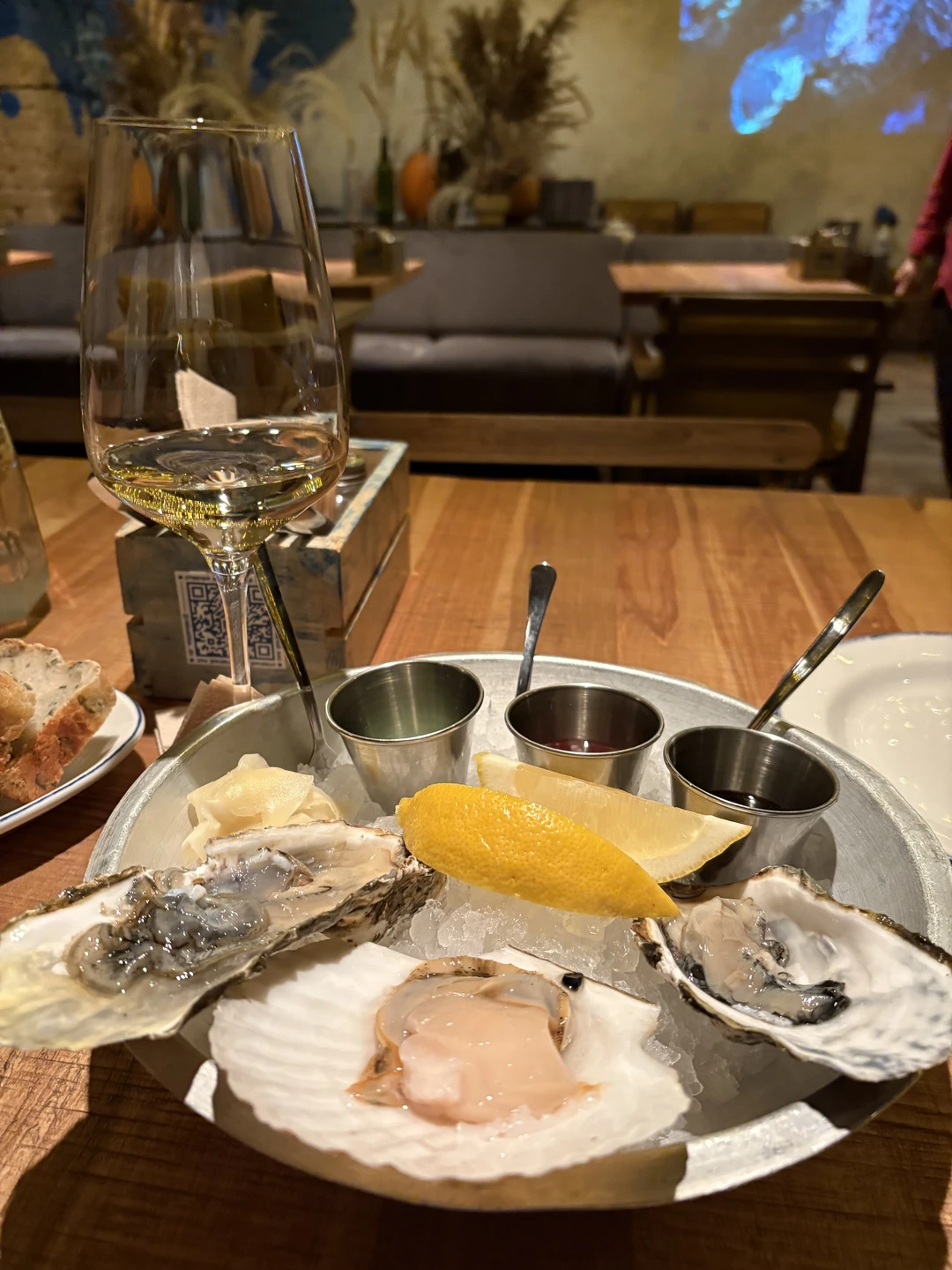 Великолепная экскурсия! С первых минут было понятно, что нас ожидает нечто особенное. Гид был не просто