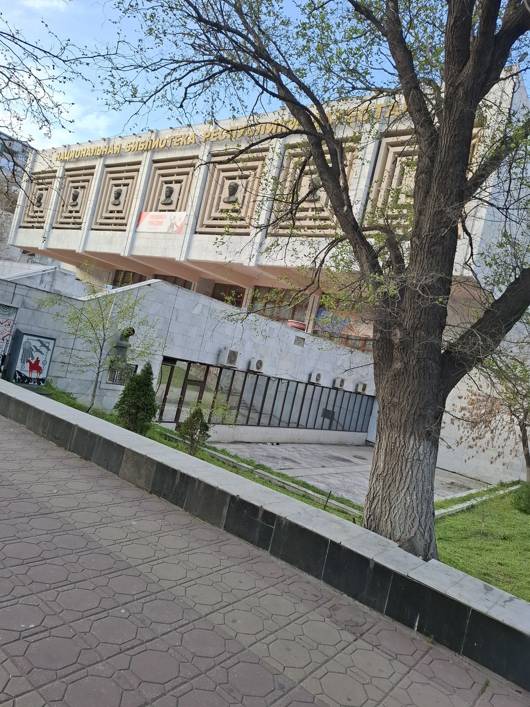07.04 мы были на экскурсии с гидом Зарой. Узнали много нового и интересного о Махачкале. Экскурсия