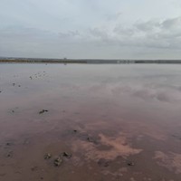 Фото отзыва 1: экскурсия "Агатовые горы Хызы, грязевые вулканы, розовое озеро и скала Бешбармаг"