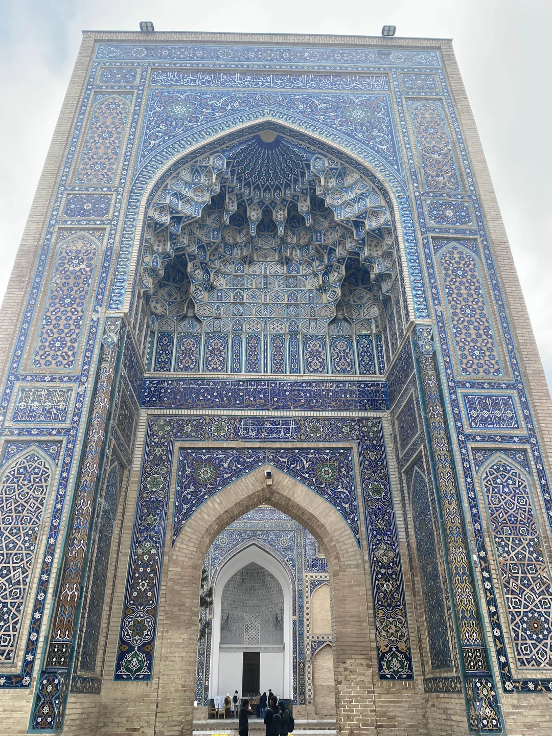 Спасибо за замечательную экскурсию! Отличная экскурсия, мне нравятся именно такие. Индивидуальная экскурсия,все видно, слышно, можно задавать