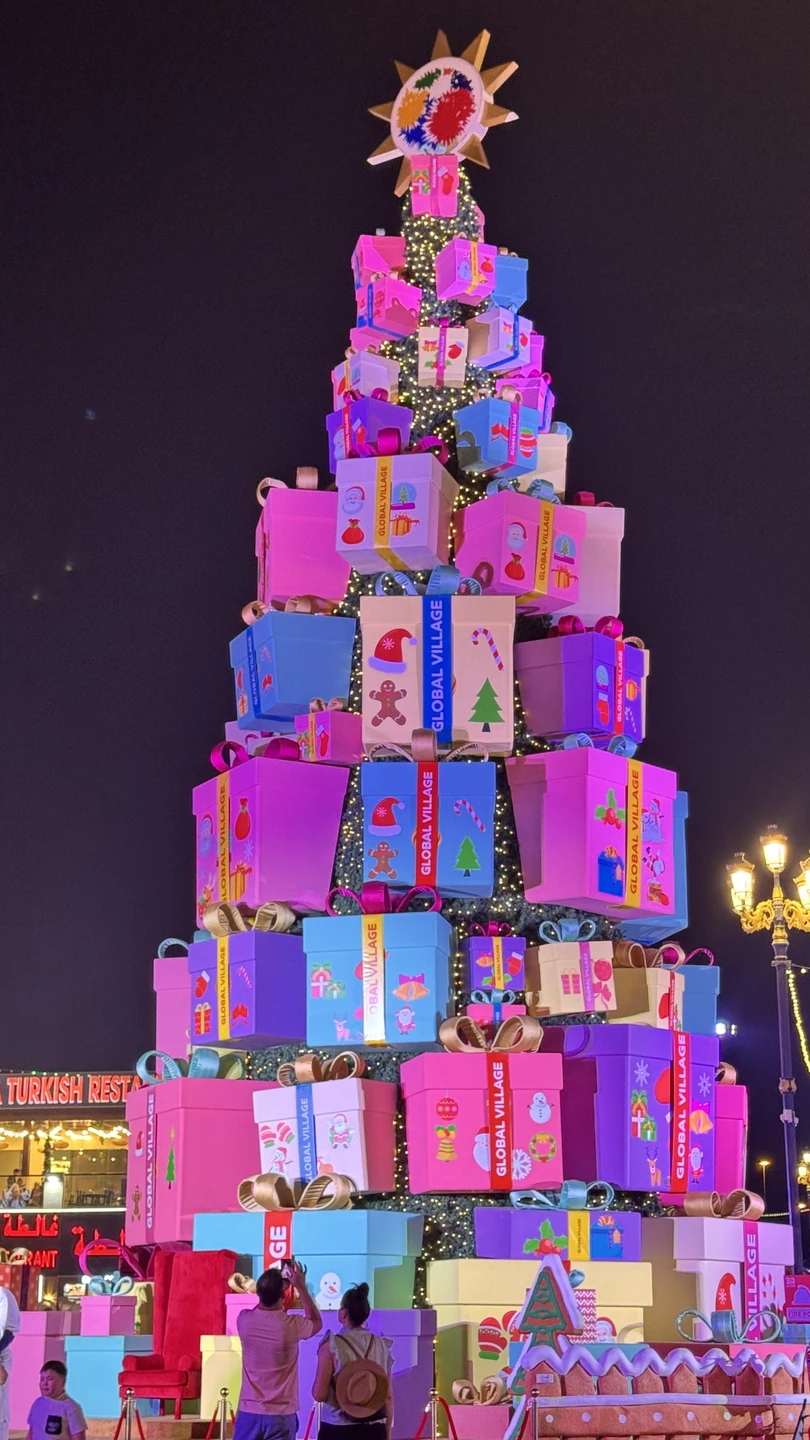 Экскурсовод Шоха очень интересно провел экскурсию. Нам все понравилось, группа была всего 6 человек. Все наши