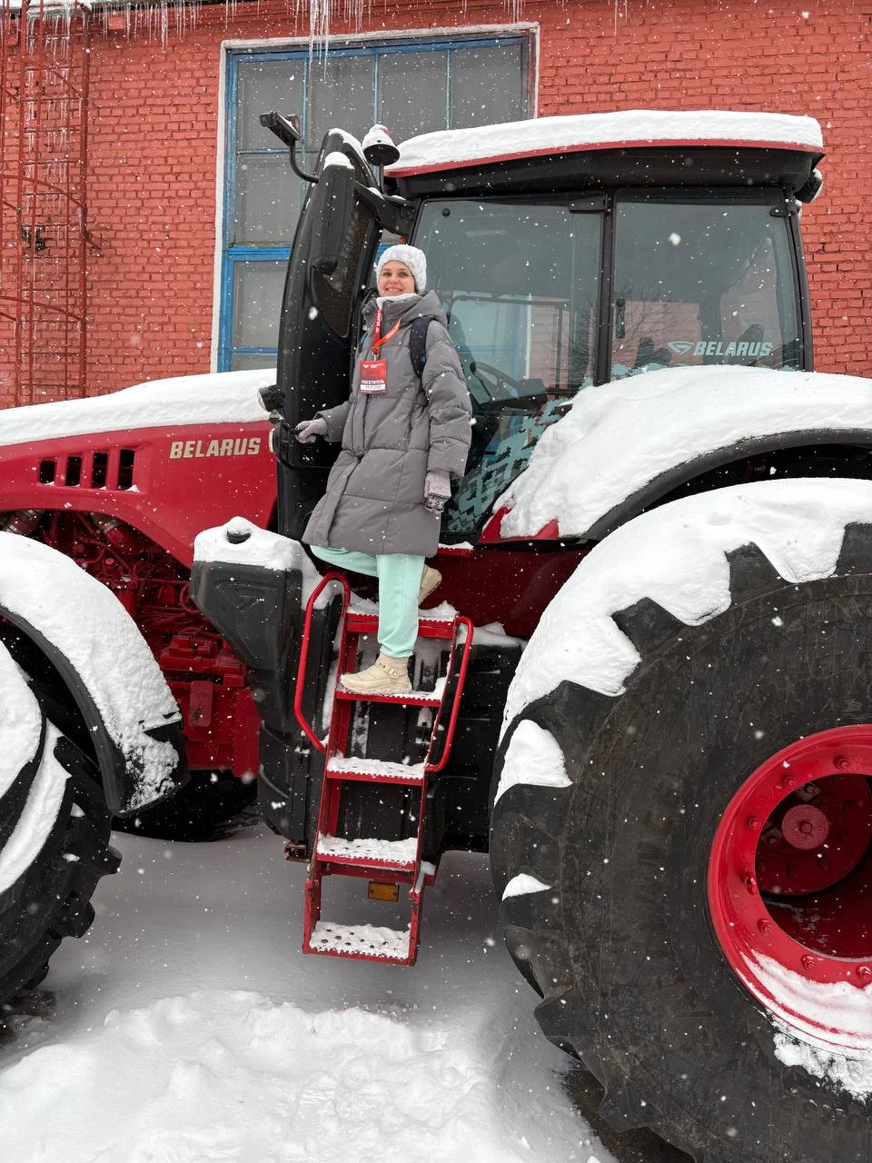 Благодарим за очень интересную, познавательную экскурсию! Взрослые и ребенок 12 лет в восторге. Рекомендуем обязательно к посещению в Минске! 👍