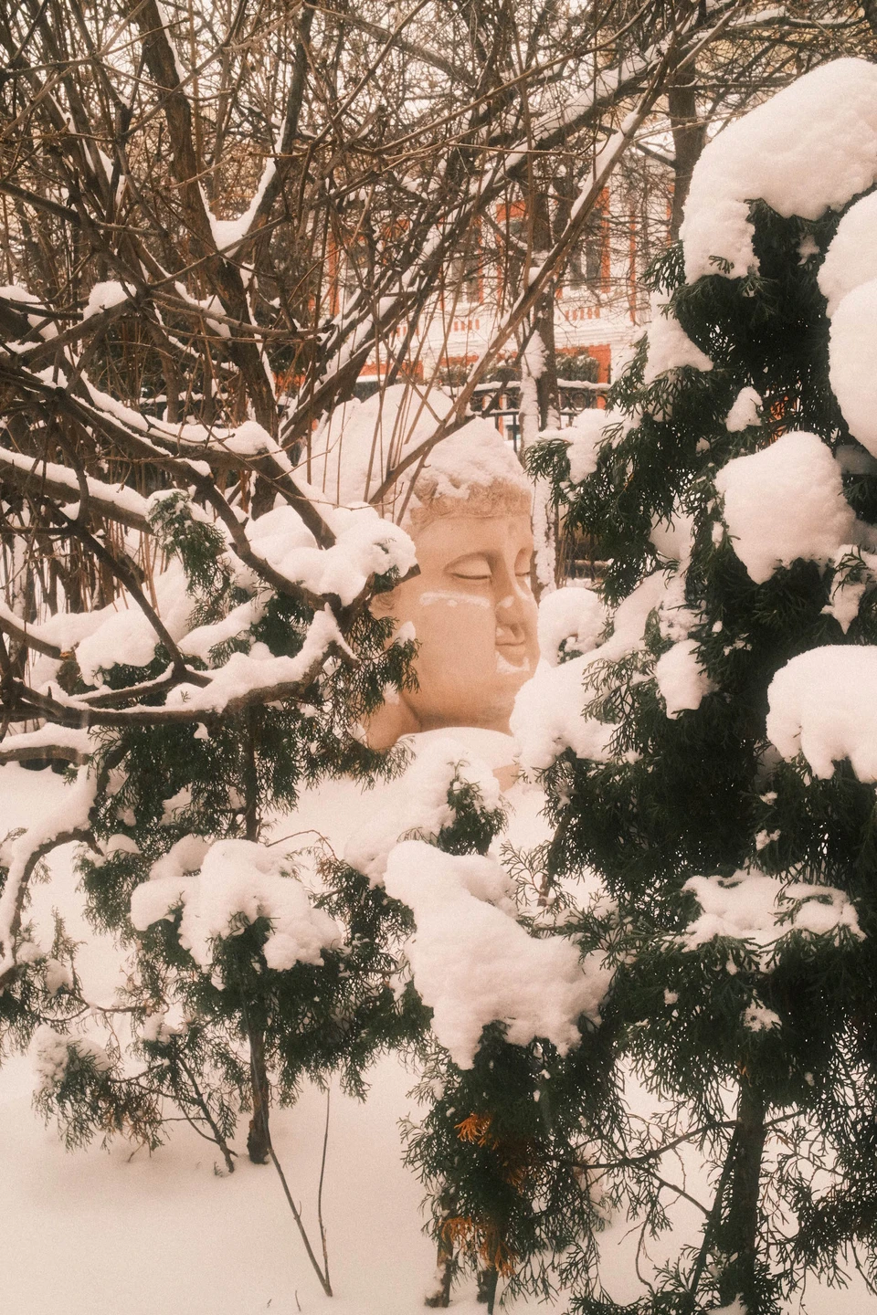 Другой Нижний: непарадные улицы, деревянные кварталы, стрит-арт (Андрей)