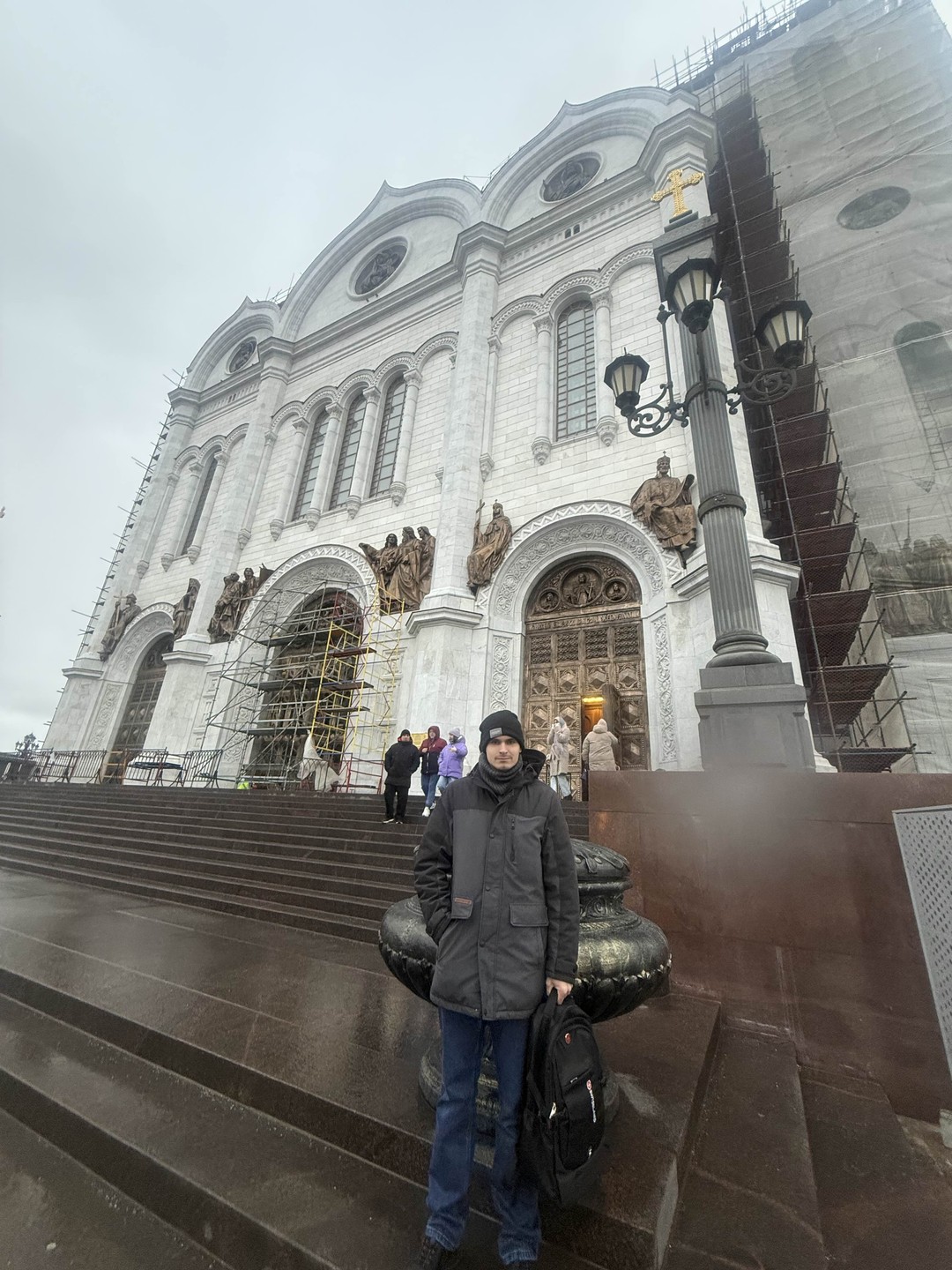 Спасибо за экскурсию. Прекрасное время препровождения! Хоть день был пасмурный, у нас останутся самые яркие воспоминания!