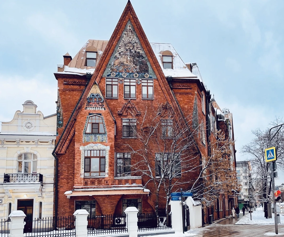 Остоженка и Пречистенка: терапия красотой