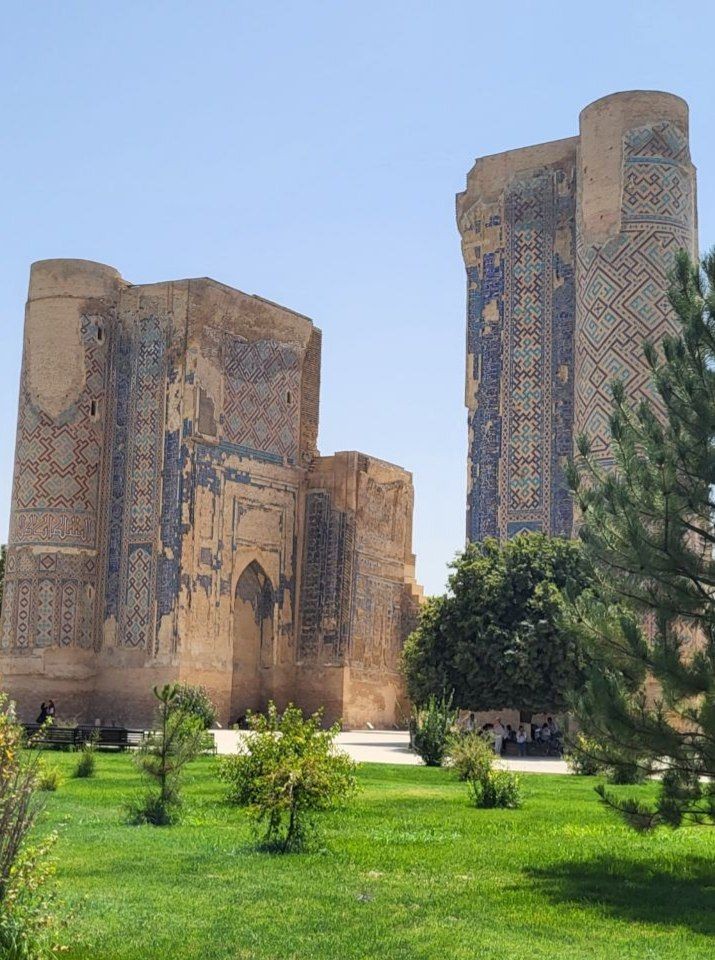 Шахрисабз город из восточной сказки. Мы побывали в горах посетили дворец Амира Тимура и попробовали легендарное