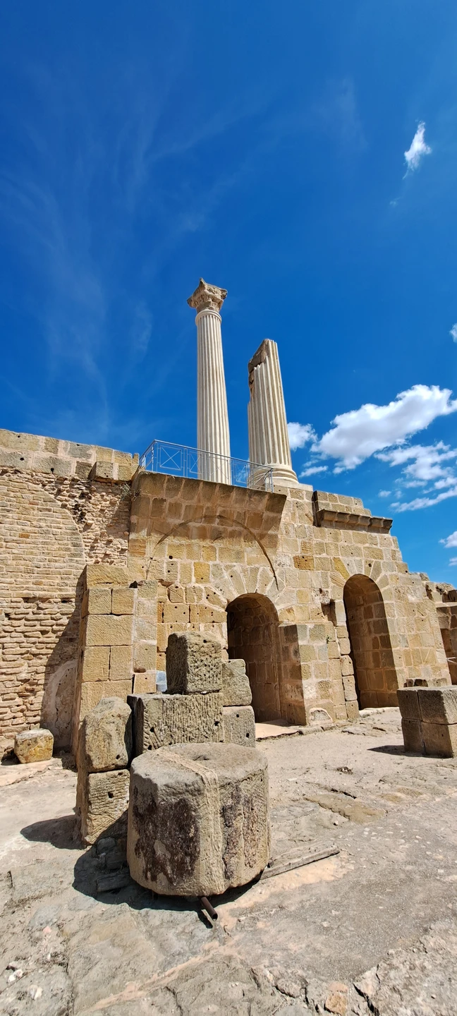 Прекрасно организованная экскурсия с замечательным гидом Хасаном. Получили огромное удовольствие. А древние Загуан и Удна впечатлили
