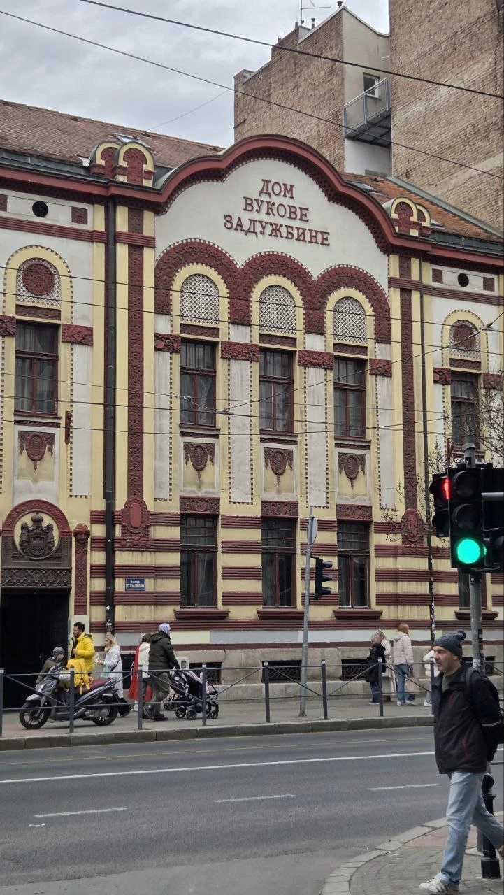 Нам очень понравилась экскурсия от прекрасного экскурсовода Марины, она увлекла нас описанием исторических событий, интересных деталей