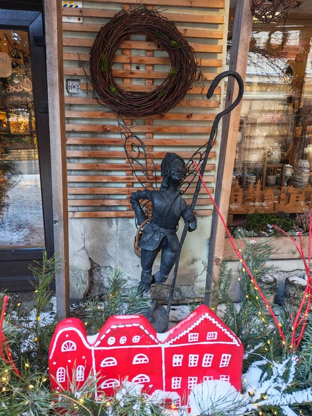 В Выборге я была впервые, в душу навсегда запали его улочки, хочется гулять по ним и