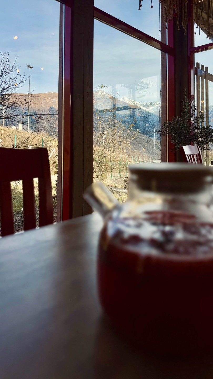 Договорились с Натальей начать путешествие в желаемое время. Выехали пораньше пока все спали, и застали пустые