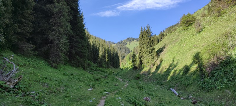 Гора и перевал Каскабас: треккинг по Заилийскому Алатау