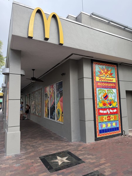 все супер Артем усе органтзовал на высшем уровге!