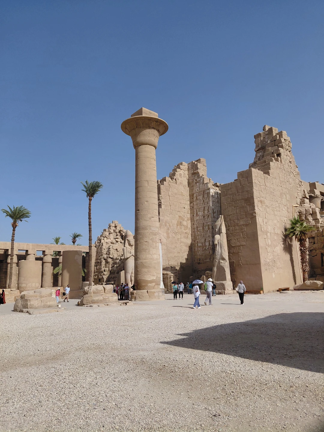 Замечательная поездка. Организована идеально, организатор Ахмед заранее информировал о всех деталях, вплоть до фото авто. Гид