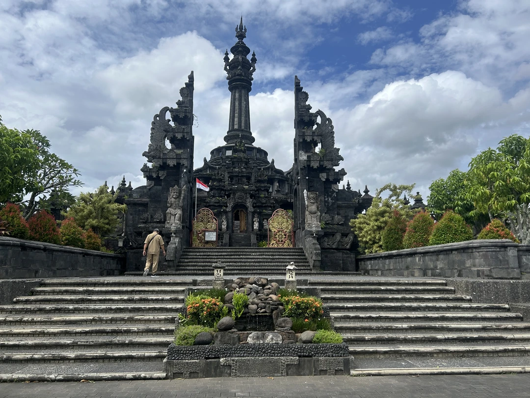 Экскурсия в Денпасар с Астрой была просто великолепной.