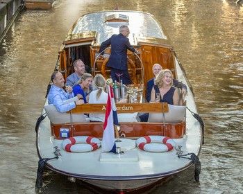 Площадь Дам, улица Spui, Монетная башня, Цветочный рынок, прогулка по каналам