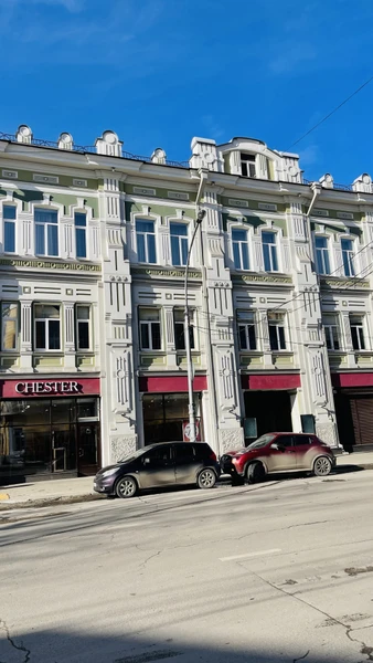 отличная экскурсия, гид очень интересно рассказывала, и вроде бы уже знакомые места города заиграли новыми красками