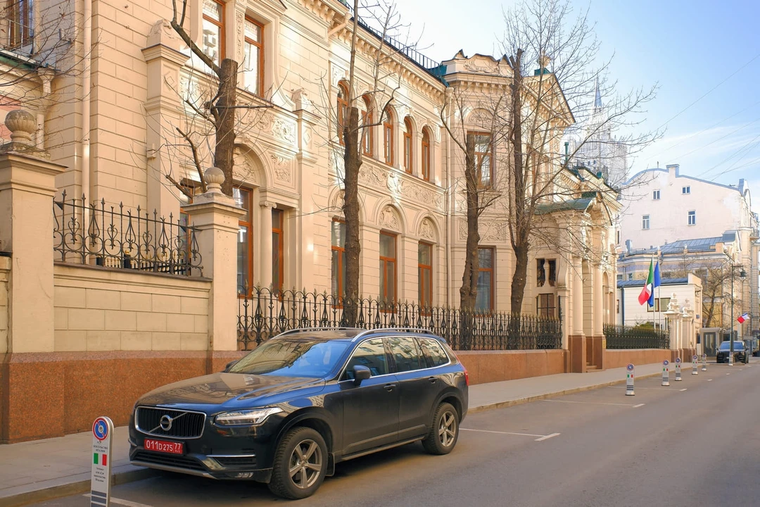 здания посольства в&nbsp;москве