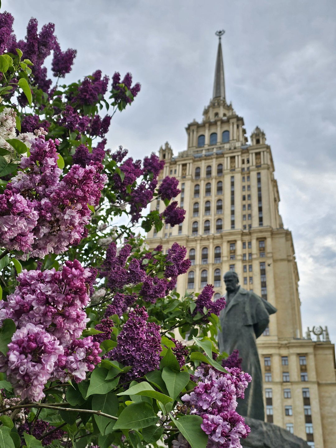 Галина- великолепный экскурсовод! Теперь хочу на все ваши экскурсии, даже опасаюсь что делающих будет слишком много