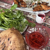 Фото отзыва 3: экскурсия "Яркость на максимум: розовое озеро, марсианские пейзажи и пикник на горе"