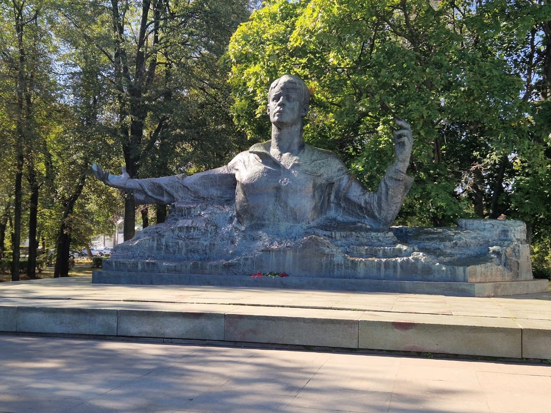 Были на обзорной экскурсии по Рязани. Дмитрий замечательный гид, прекрасно знает историю города и края. Чудесная