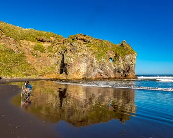 Плато Янкито, Зеркальный пляж и заброшенные штольни