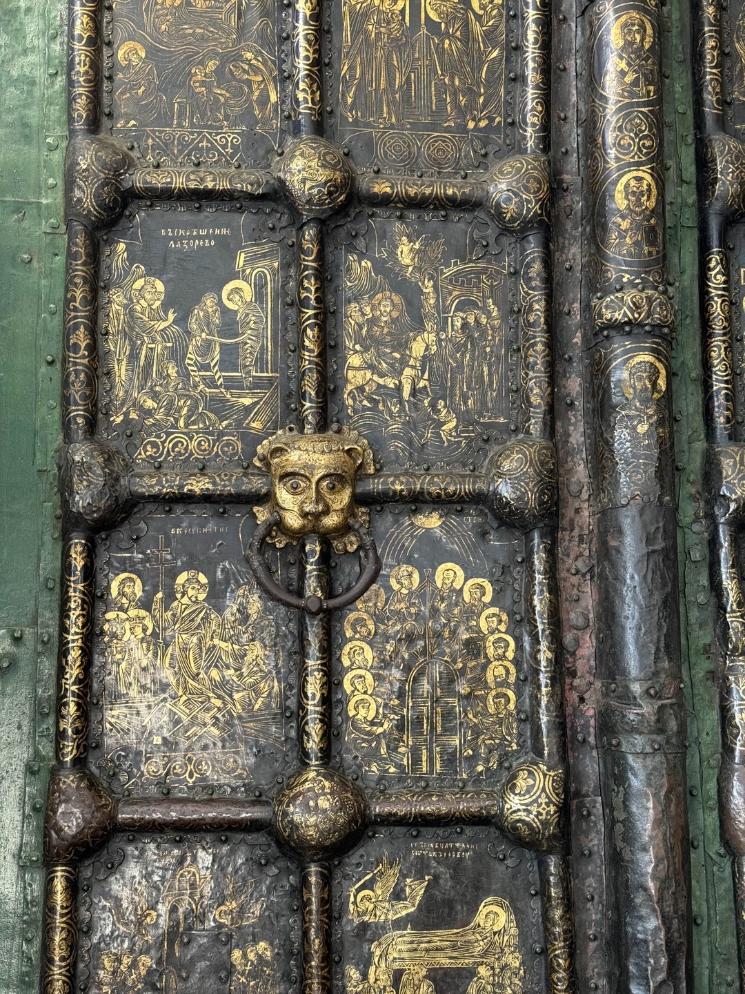 Андрей проводил экскурсию для меня с мужем. Было приятно, что экскурсовод учел наши пожелания. Рассказ содержит