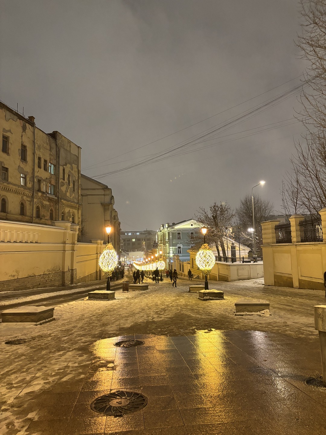 Культурно матом: хроники русских ругательств в Москве (18+) (Людмила)