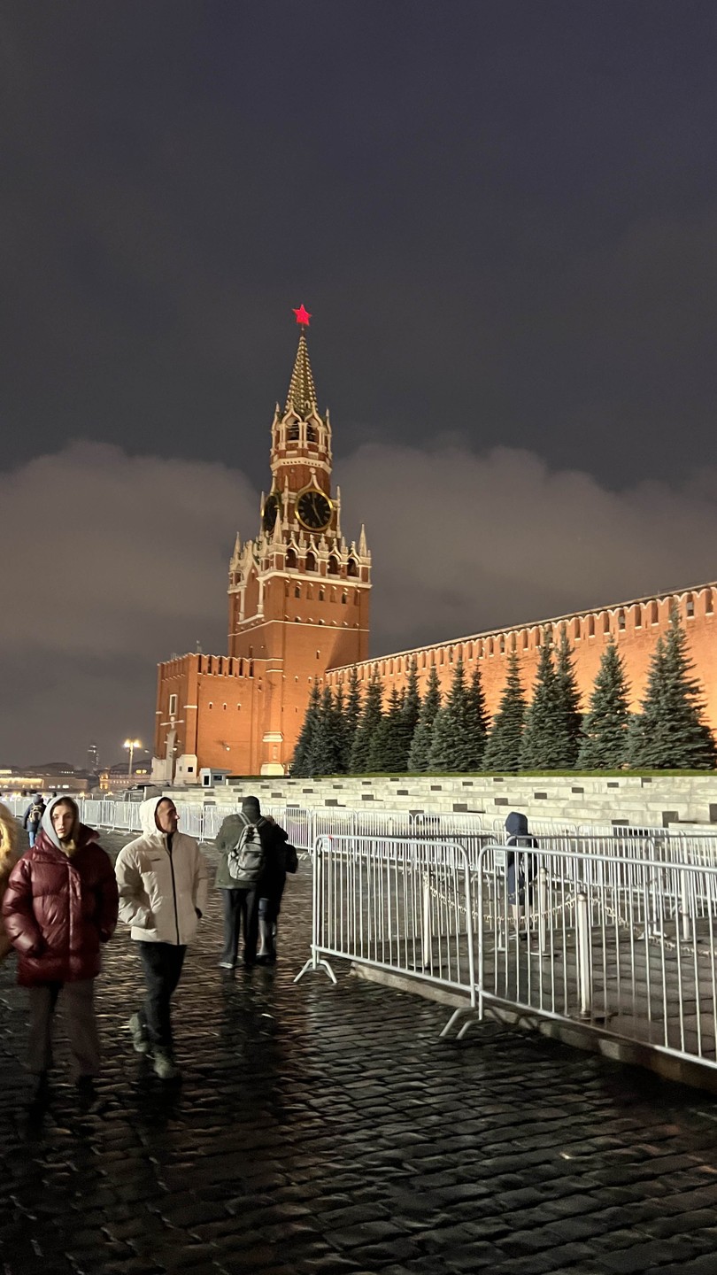 Душевая и познавательная прогулка с гидом Марией. Легкая подача фактов, глубокое знание и влюбленность в профессию- это делает экскурсию незабываемой!