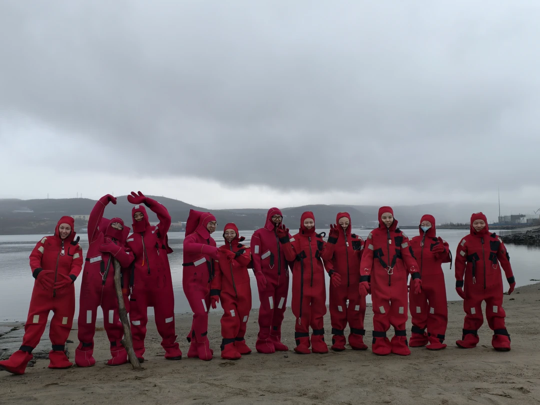 Всё понравилось, костюмы сухие, не промокают