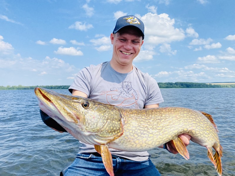 Фото - Экскурсия: "Рыбалка на катере в Самаре"