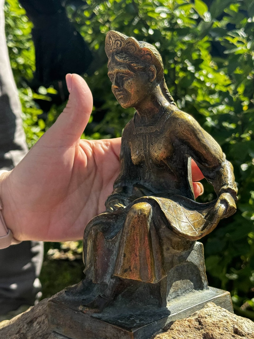 Мы довольны! 😊 По началу показалось скучно)))) но потом очень интересно! Сергей смог заинтересовать и мелких