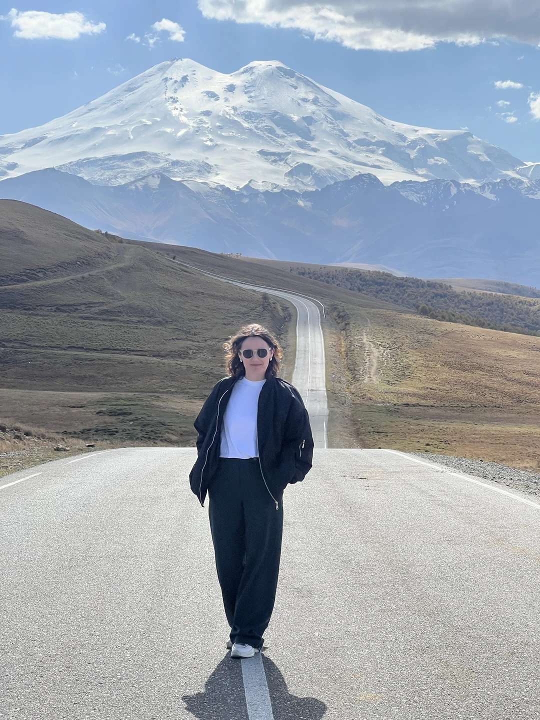 Кисловодск сам по себе прекрасен, но всё, что я хотела в этой поездке - увидеть Эльбрус,