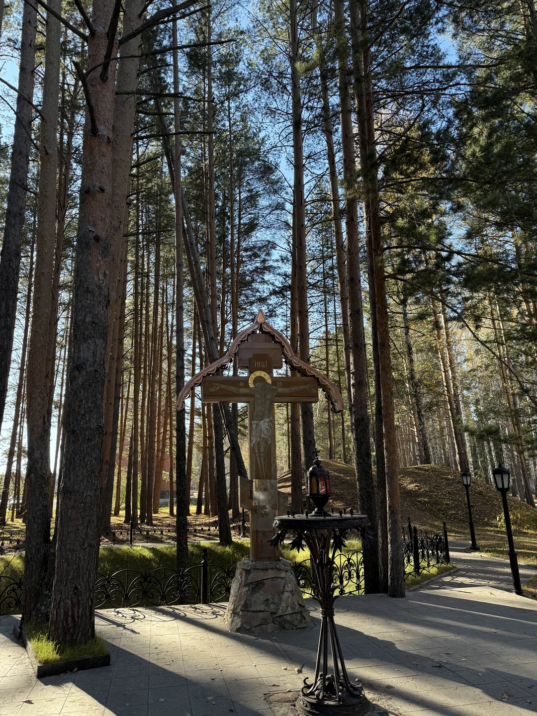 Отличная экскурсия, получила массу впечатлений, добралась до мест, до которых ни доехать, ни допрыгать, ни руками не достать!