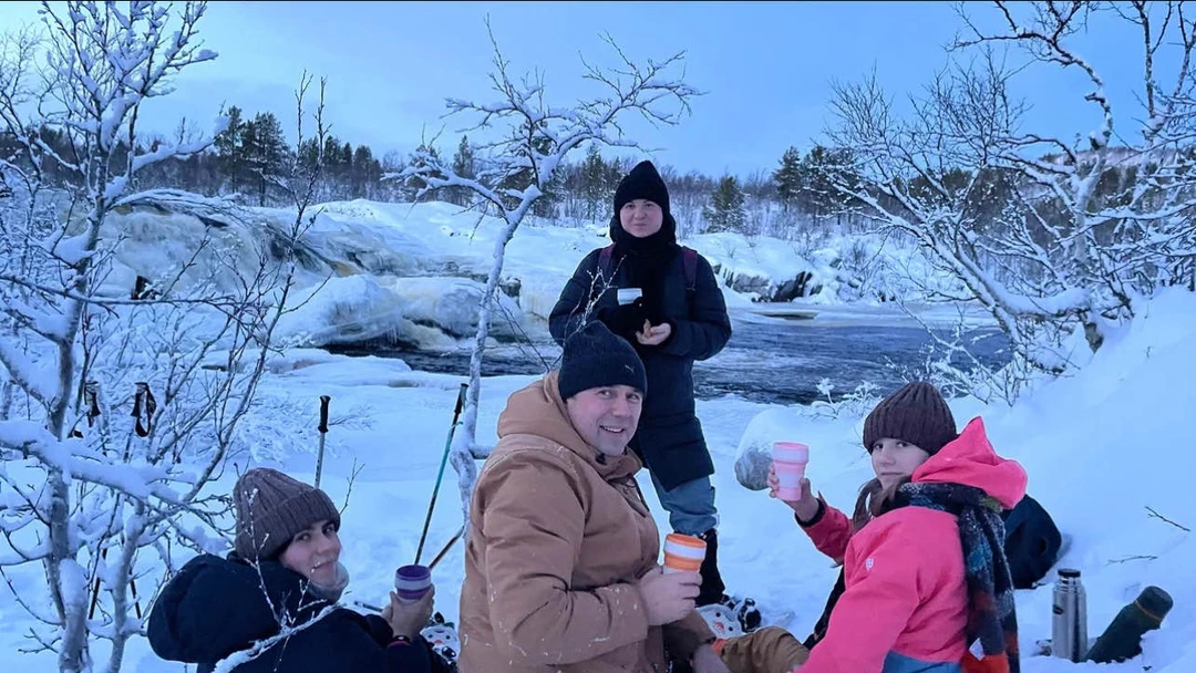 Хочу выразить огромную благодарность Анатолию за проведение чудесной экскурсии по водопадам! Анатолий помог грамотно организовать маршрут