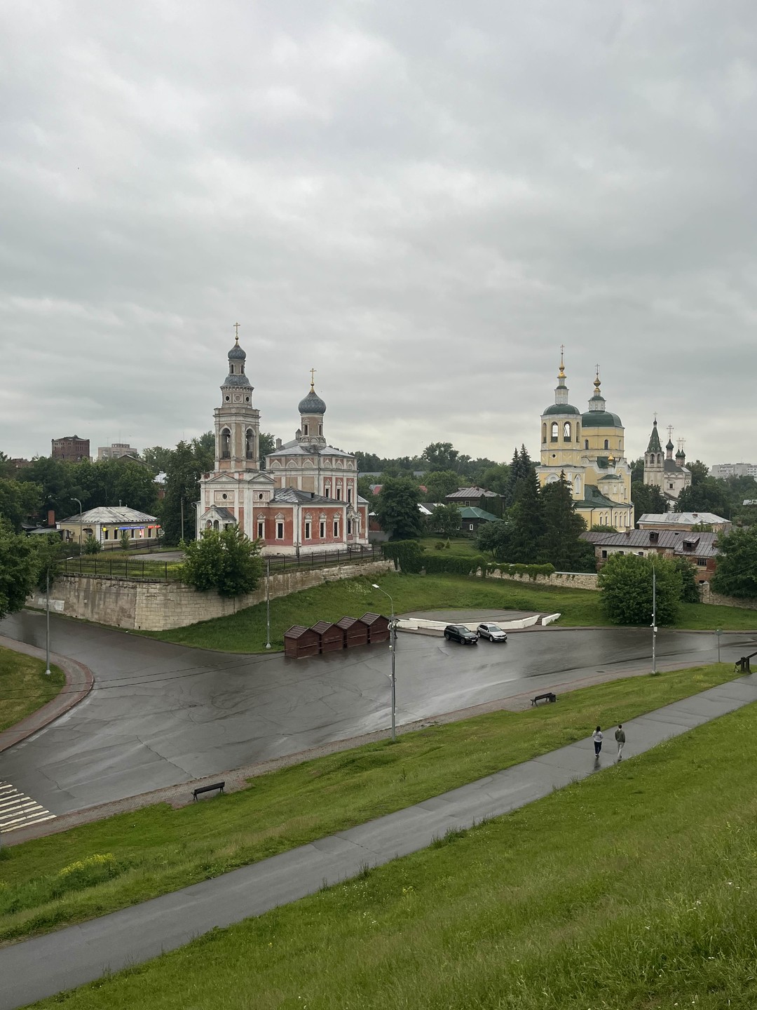 Спасибо Александру за прекрасную экскурсионную вечернюю прогулку по Серпухову!