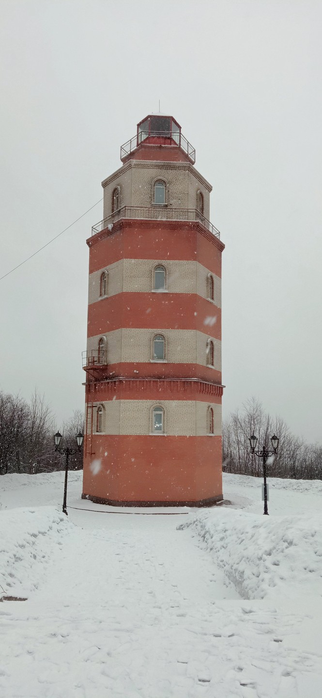 Мурманск - крупнейший в мире город за Северным полярным кругом (Андрей)